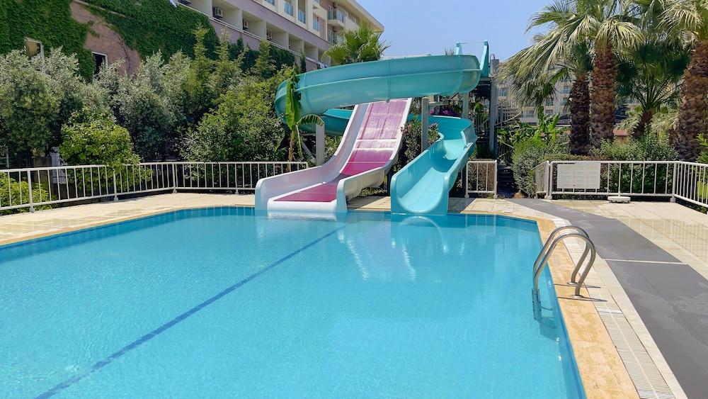 Hotel Titan Garden Ultra All Inclusive Konaklı 外观 照片