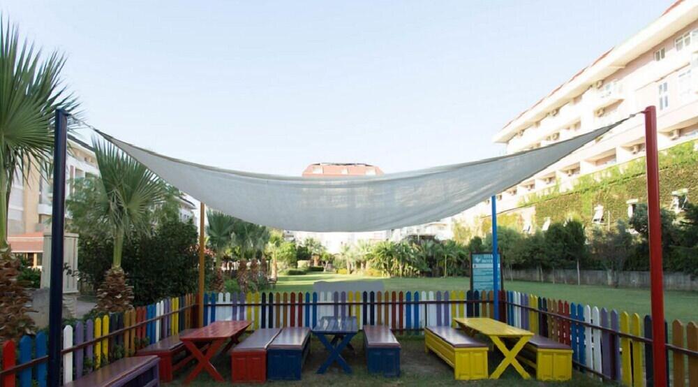 Hotel Titan Garden Ultra All Inclusive Konaklı 外观 照片